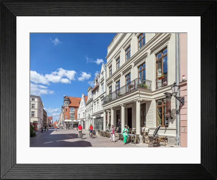 Framed Print : Street cafe in the historic old town of Wismar, Mecklenburg-West Pomerania, Baltic Sea, Northern Germany, Germany Framed Print : Street cafe in the historic old town of Wismar, Mecklenburg-West Pomerania, Baltic Sea, Northern Germany, Germany