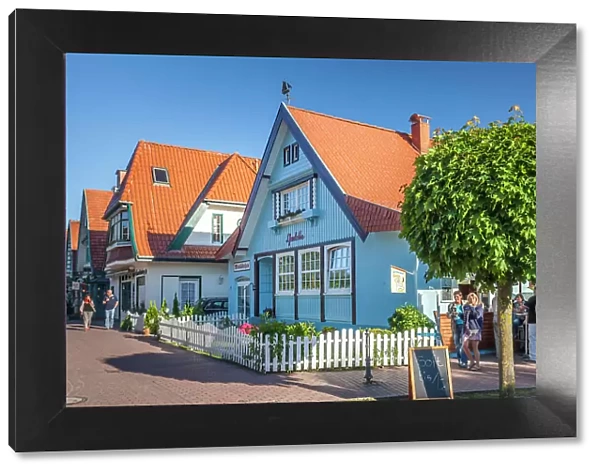 Colorful houses in the Baltic Sea resort of Boltenhagen, Mecklenburg-Western Pomerania, Baltic Sea, North Germany, Germany