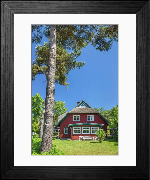 Framed Print : Historic thatched cottage in Prerow, Mecklenburg-West Pomerania, Baltic Sea, Northern Germany, Germany Framed Print : Historic thatched cottage in Prerow, Mecklenburg-West Pomerania, Baltic Sea, Northern Germany, Germany