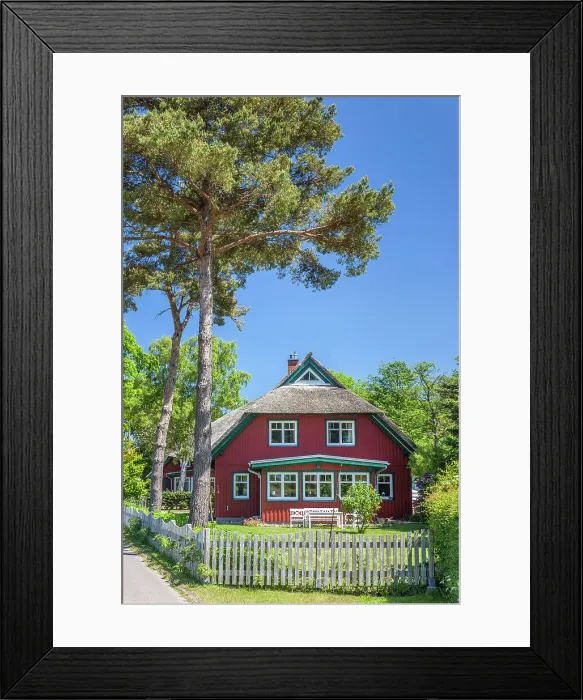 Framed Print : Historic thatched cottage in Prerow, Mecklenburg-West Pomerania, Baltic Sea, Northern Germany, Germany Framed Print : Historic thatched cottage in Prerow, Mecklenburg-West Pomerania, Baltic Sea, Northern Germany, Germany