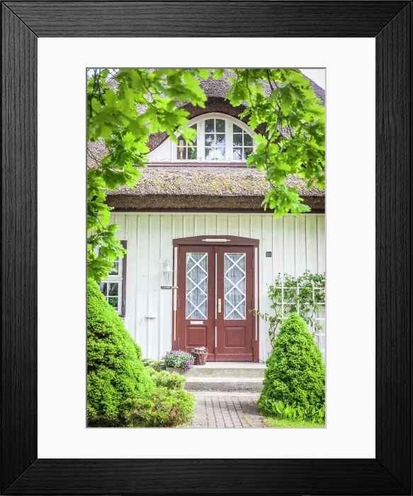 Framed Print : Historic thatched roof courtyard in Prerow, Mecklenburg-West Pomerania, Baltic Sea, Northern Germany, Germany Framed Print : Historic thatched roof courtyard in Prerow, Mecklenburg-West Pomerania, Baltic Sea, Northern Germany, Germany