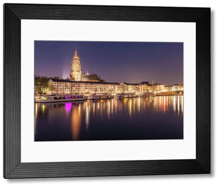 Framed Print : View of the banks of the river Main and the Kaiserdom from the bridge Eiserner Steg in the evening, Frankfurt, Hesse, Germany Framed Print : View of the banks of the river Main and the Kaiserdom from the bridge Eiserner Steg in the evening, Frankfurt, Hesse, Germany