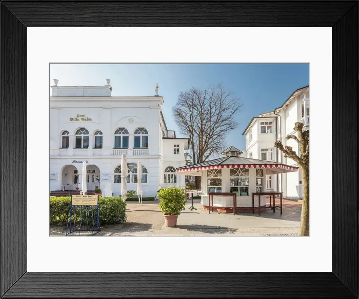 Framed Print : Historic white villas and kiosk on the waterfront in Binz on the island of Ruegen, Mecklenburg-Western Pomerania, Baltic Sea, Northern Germany, Germany Framed Print : Historic white villas and kiosk on the waterfront in Binz on the island of Ruegen, Mecklenburg-Western Pomerania, Baltic Sea, Northern Germany, Germany
