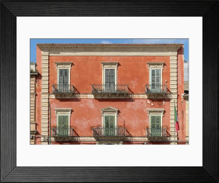 Framed Print : Italy, Sicily, Ragusa, a colourful house near the Cathedral of San Giovanni Battista