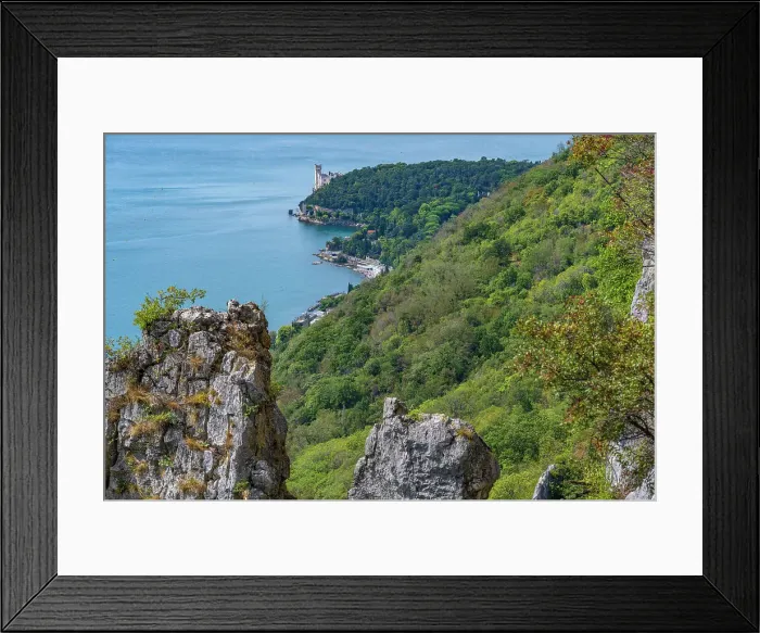 Framed Print : Italy, Friuli Venezia Giulia. View from the hiking path downwards to the castle of Miramare near to Triest Framed Print : Italy, Friuli Venezia Giulia. View from the hiking path downwards to the castle of Miramare near to Triest