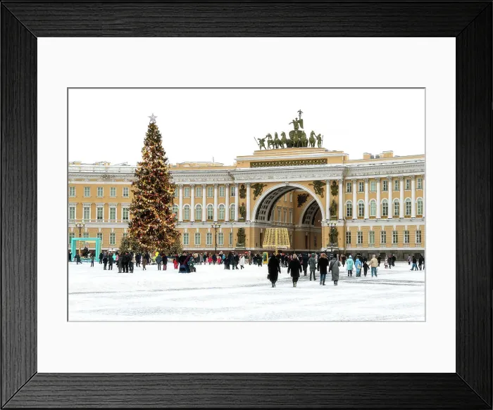 Framed Print : New Year celebrations in the Palace Square (Dvortsovaya Ploshchad), Saint Petersburg, Russia Framed Print : New Year celebrations in the Palace Square (Dvortsovaya Ploshchad), Saint Petersburg, Russia