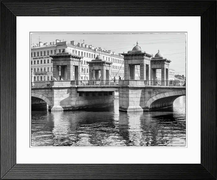 Framed Print : Lomonosov Bridge over Fontanka River, Saint Petersburg, Russia Framed Print : Lomonosov Bridge over Fontanka River, Saint Petersburg, Russia