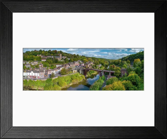Framed Print : UK, England, Shropshire, Telford, Ironbridge Gorge, UNESCO World Heritage Site, Ironbridge, The Iron Bridge over River Severn Framed Print : UK, England, Shropshire, Telford, Ironbridge Gorge, UNESCO World Heritage Site, Ironbridge, The Iron Bridge over River Severn
