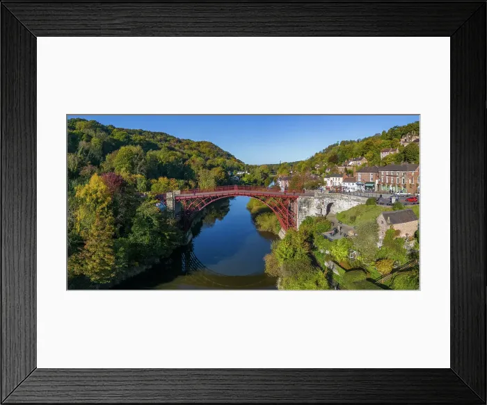 Framed Print : UK, England, Shropshire, Telford, Ironbridge Gorge, UNESCO World Heritage Site, Ironbridge, The Iron Bridge over River Severn Framed Print : UK, England, Shropshire, Telford, Ironbridge Gorge, UNESCO World Heritage Site, Ironbridge, The Iron Bridge over River Severn