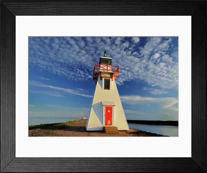 Framed Print : Lighthouse at sunset Prince Edward Island, Canada Framed Print : Lighthouse at sunset Prince Edward Island, Canada