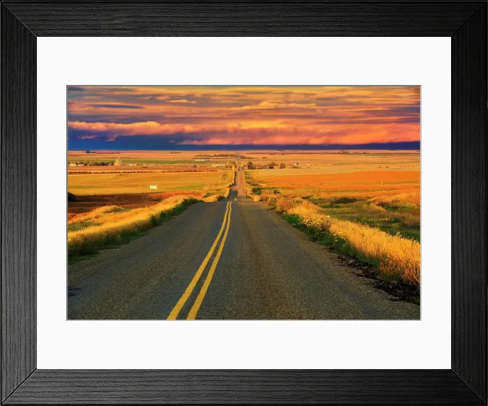 Framed Print : Country road Braddock Saskatchewan, Canada Framed Print : Country road Braddock Saskatchewan, Canada