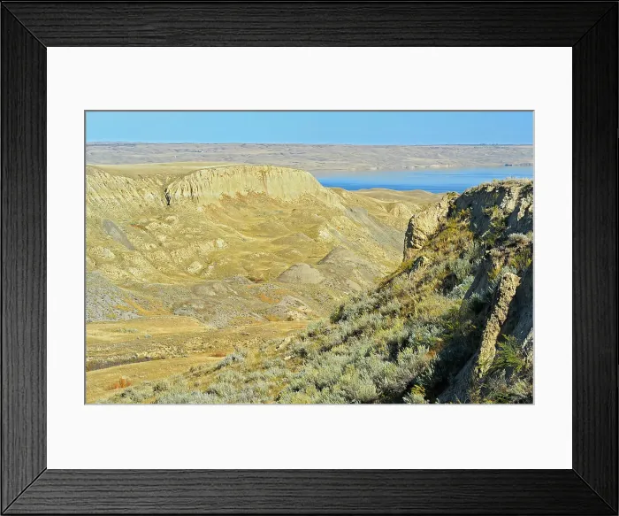 Framed Print : Badlands and Lake Diefenbaker near Beechy Saskatchewan, Canada Framed Print : Badlands and Lake Diefenbaker near Beechy Saskatchewan, Canada