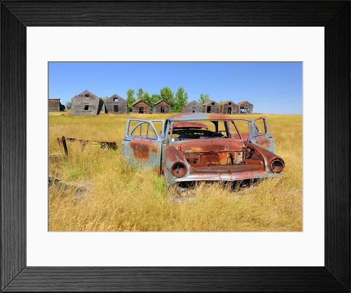 Framed Print : Abandonned car and graneries Rosetown Saskatchewan, Canada Framed Print : Abandonned car and graneries Rosetown Saskatchewan, Canada