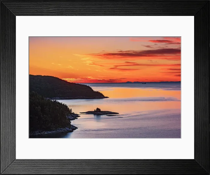 Framed Print : Sunrise along the Saguenay River. Laurentian Highlands Tadoussac Quebec, Canada Framed Print : Sunrise along the Saguenay River. Laurentian Highlands Tadoussac Quebec, Canada