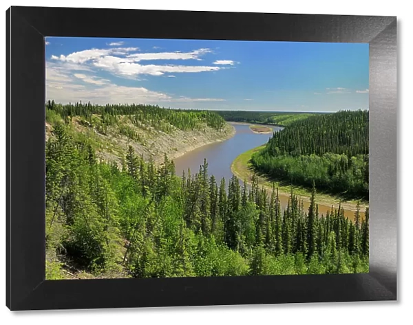 The Hay River and the boreal forest (Mackenzie Highway) Enterprise, Northwest Territories, Canada