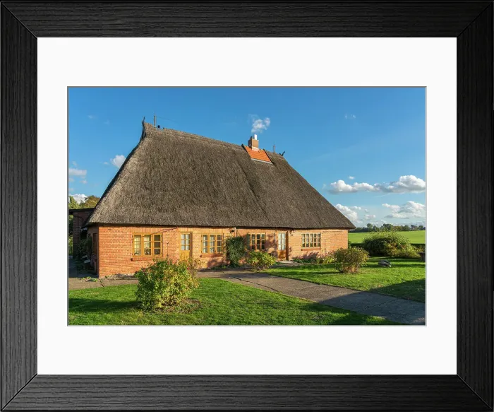 Framed Print : House with traditional thatched roof, Hoben, Wismar, UNESCO, Nordwestmecklenburg, Mecklenburg-Western Pomerania, Germany Framed Print : House with traditional thatched roof, Hoben, Wismar, UNESCO, Nordwestmecklenburg, Mecklenburg-Western Pomerania, Germany