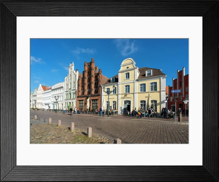 Framed Print : Reuterhaus and Alter Schwede restaurants at Wismar Square in Old Town, Wismar, UNESCO, Nordwestmecklenburg, Mecklenburg-Western Pomerania, Germany Framed Print : Reuterhaus and Alter Schwede restaurants at Wismar Square in Old Town, Wismar, UNESCO, Nordwestmecklenburg, Mecklenburg-Western Pomerania, Germany
