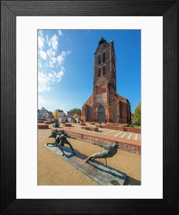 Framed Print : Tauziehen sculpture in front of St. Marienkirche, Wismar, UNESCO, Nordwestmecklenburg, Mecklenburg-Western Pomerania, Germany Framed Print : Tauziehen sculpture in front of St. Marienkirche, Wismar, UNESCO, Nordwestmecklenburg, Mecklenburg-Western Pomerania, Germany