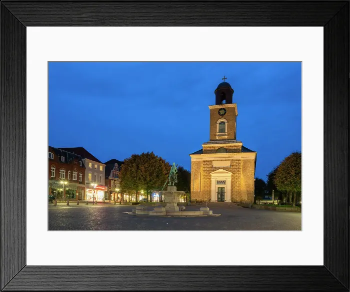 Framed Print : Asmussen-Woldsen-Denkmal statue and St. Marienkirche church at Market Square at twilight, Husum, Nordfriesland, Schleswig-Holstein, Germany Framed Print : Asmussen-Woldsen-Denkmal statue and St. Marienkirche church at Market Square at twilight, Husum, Nordfriesland, Schleswig-Holstein, Germany
