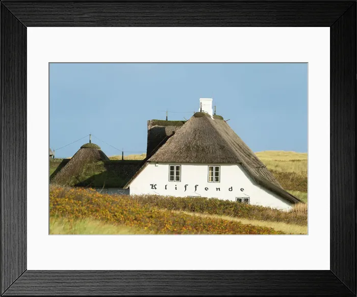 Framed Print : House with traditional thatched roof, Kampen, Sylt, Nordfriesland, Schleswig-Holstein, Germany