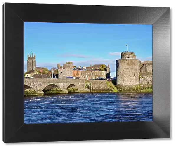 Thomond Bridge and King John's Castle, Limerick, County Limerick, Ireland