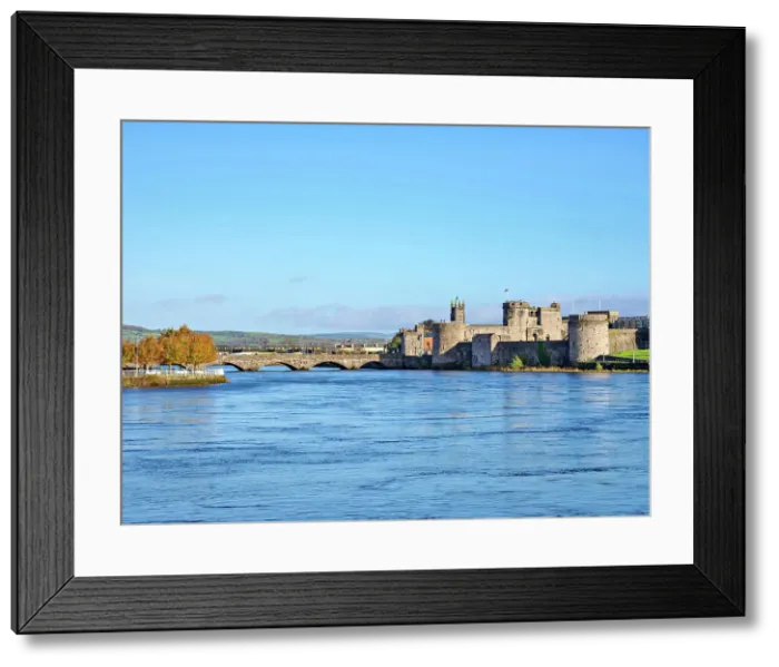 Framed Print : View over River Shannon towards King John's Castle and Thomond Bridge, Limerick, County Limerick, Ireland Framed Print : View over River Shannon towards King John's Castle and Thomond Bridge, Limerick, County Limerick, Ireland