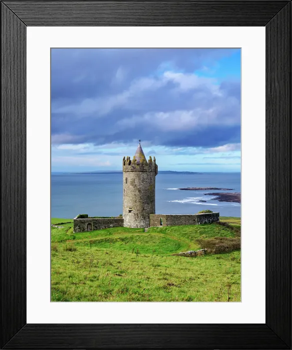 Framed Print : Doonagore Castle, Doonagore, County Clare, Ireland Framed Print : Doonagore Castle, Doonagore, County Clare, Ireland