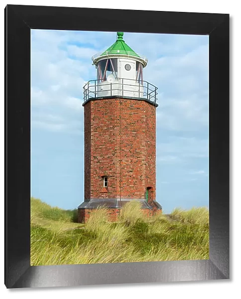 Rotes Kliff lighthouse on grassy landscape, Kampen, Sylt, Nordfriesland, Schleswig-Holstein, Germany