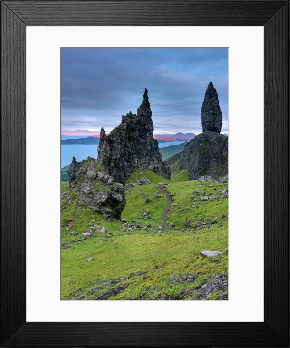 Framed Print : Sotland, Isle of Skye, Old Man of Storr rock Framed Print : Sotland, Isle of Skye, Old Man of Storr rock
