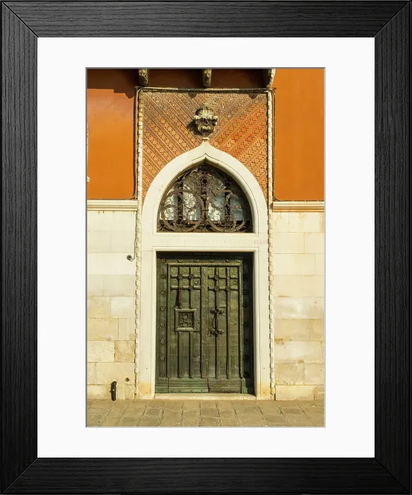 Framed Print : Doorway in Dorsoduro, Venice, Veneto, Italy Framed Print : Doorway in Dorsoduro, Venice, Veneto, Italy