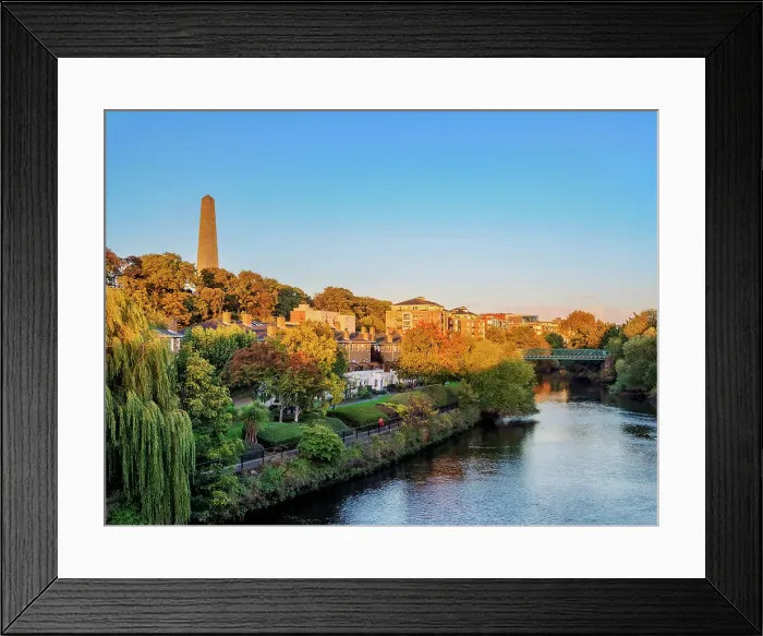 Framed Print : River Liffey and Wellington Monument at sunset, Dublin, Ireland Framed Print : River Liffey and Wellington Monument at sunset, Dublin, Ireland