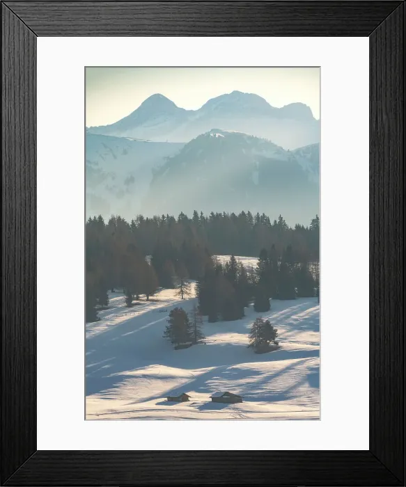 Framed Print : The first light of the day hitting the snowy meadows of the Alpe di Siusi (Seiser Alm) on a late winter morning. Dolomites, Italy Framed Print : The first light of the day hitting the snowy meadows of the Alpe di Siusi (Seiser Alm) on a late winter morning. Dolomites, Italy