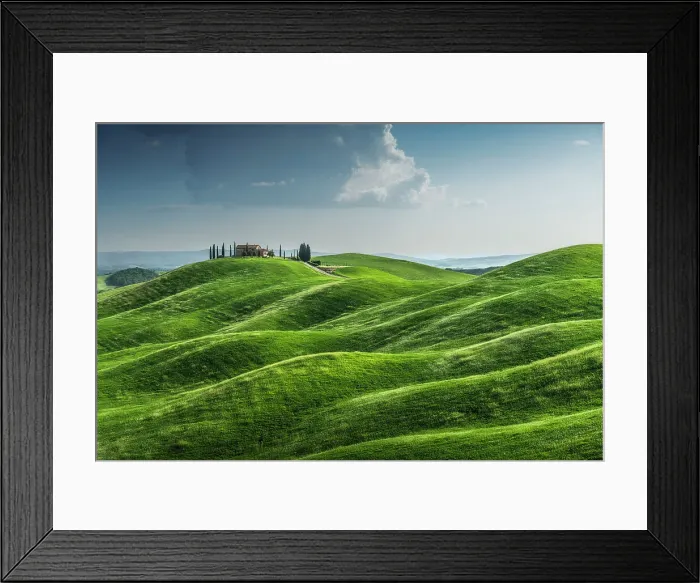 Framed Print : A lonely countryhouse and some rolling hills in the Crete Senesi. Tuscany, Italy