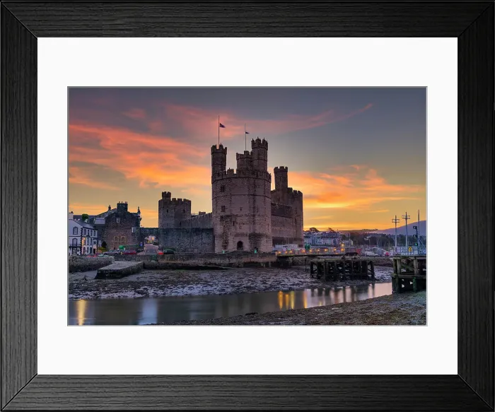 Framed Print : Caernarfon Castle at Sunrise, Gwynedd, North Wales Framed Print : Caernarfon Castle at Sunrise, Gwynedd, North Wales