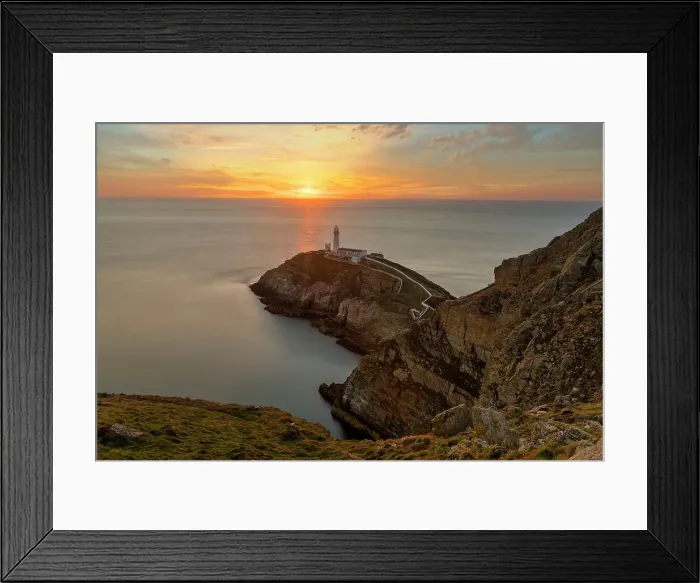 Framed Print : South Stack Lighthouse at Sunset, Holy Island, Anglesey, Wales Framed Print : South Stack Lighthouse at Sunset, Holy Island, Anglesey, Wales