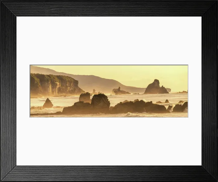 Framed Print : Sea Stacks at Motukiekie Beach, South Island, New Zealand Framed Print : Sea Stacks at Motukiekie Beach, South Island, New Zealand