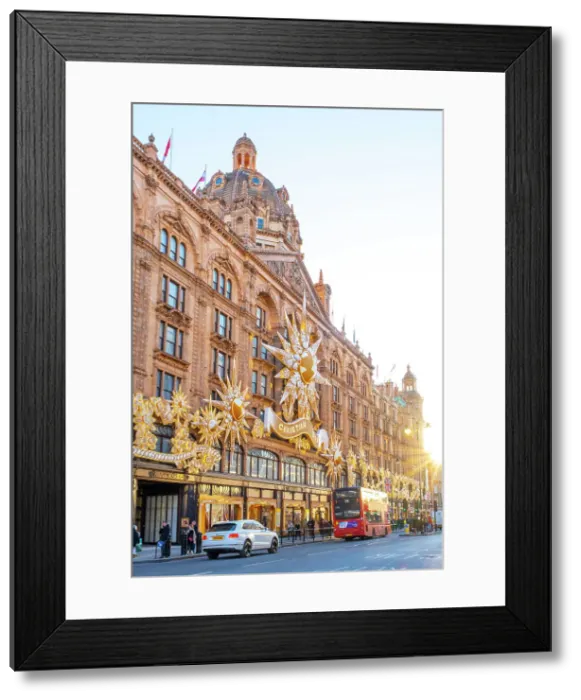 Framed Print : Harrods department store, Brompton Road, Knightsbridge, London, England, UK Framed Print : Harrods department store, Brompton Road, Knightsbridge, London, England, UK