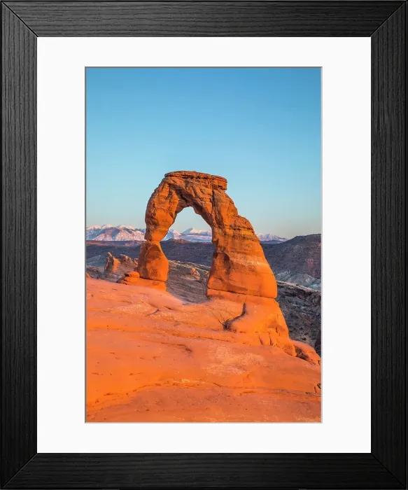 Framed Print : Delicate Arch & La Sal mountains, Arches National Park, Utah, USA Framed Print : Delicate Arch & La Sal mountains, Arches National Park, Utah, USA