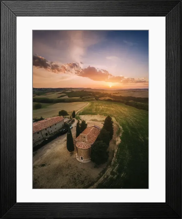 Framed Print : An aerial view of the iconic Chapel of Madonna di Vitaleta on a hazy late summer evening. Val d'Orcia, Tuscany, Italy Framed Print : An aerial view of the iconic Chapel of Madonna di Vitaleta on a hazy late summer evening. Val d'Orcia, Tuscany, Italy