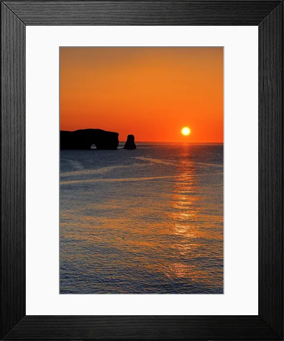 Framed Print : Rocher perce and sunrise over the Atlantic Ocean Framed Print : Rocher perce and sunrise over the Atlantic Ocean