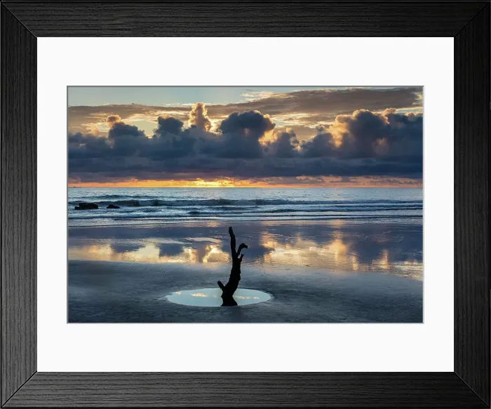 Framed Print : Costa Rica, Pazific coast, sunset, Arco Beach, near Uvita town Framed Print : Costa Rica, Pazific coast, sunset, Arco Beach, near Uvita town