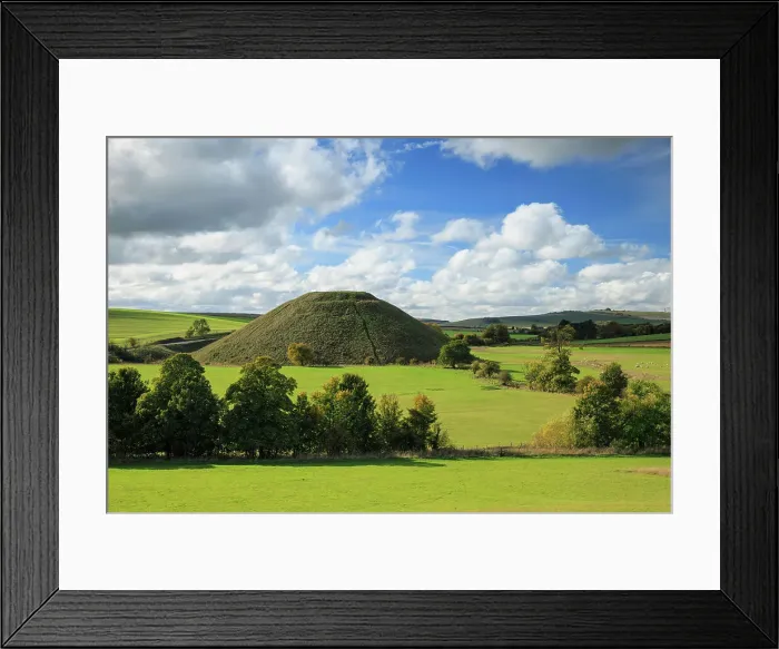 Framed Print : Silbury Hill, Wiltshire, England