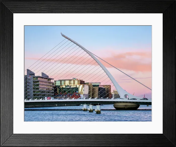 Framed Print : Samuel Beckett Bridge at sunset, Dublin, Ireland Framed Print : Samuel Beckett Bridge at sunset, Dublin, Ireland