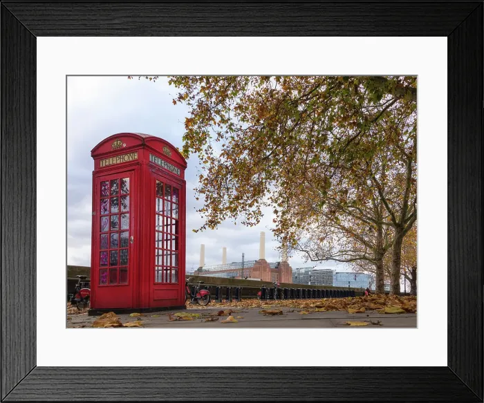 Framed Print : The iconic red telephone box with Battersea Power Station in the background, Chelsea, London, England Framed Print : The iconic red telephone box with Battersea Power Station in the background, Chelsea, London, England