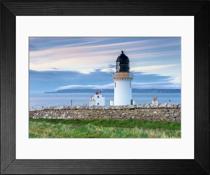 Framed Print : Scotland, Caithness, Dunnet Head lighthouse Framed Print : Scotland, Caithness, Dunnet Head lighthouse