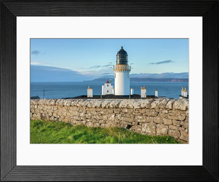 Framed Print : Scotland, Caithness, Dunnet Head lighthouse Framed Print : Scotland, Caithness, Dunnet Head lighthouse