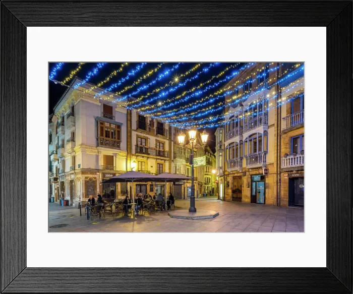 Framed Print : Outdoor cafe in the old town, Oviedo, Asturias, Spain Framed Print : Outdoor cafe in the old town, Oviedo, Asturias, Spain