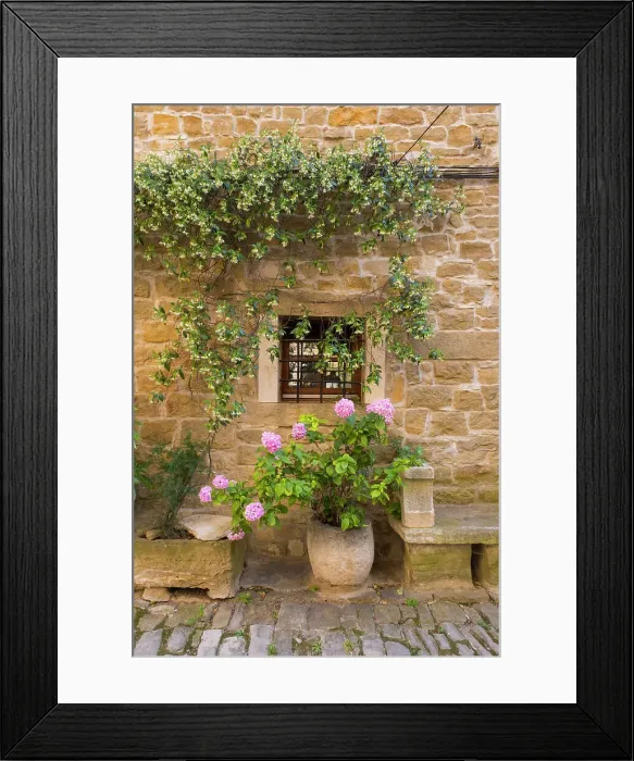 Framed Print : Hilltop village of Groznjan, Istria, Croatia Framed Print : Hilltop village of Groznjan, Istria, Croatia
