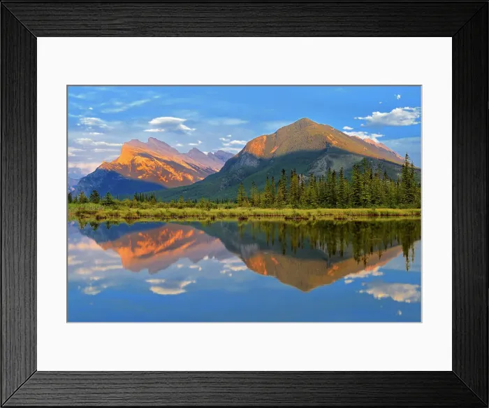 Framed Print : Mt. Rundle and Sulfur Mountain reflected in Vermillion Lakes, Banff National Park, Alberta, Canada Framed Print : Mt. Rundle and Sulfur Mountain reflected in Vermillion Lakes, Banff National Park, Alberta, Canada