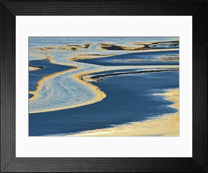 Framed Print : Sand bars and water on Medicine Lake, Jasper National Park, Alberta, Canada Framed Print : Sand bars and water on Medicine Lake, Jasper National Park, Alberta, Canada